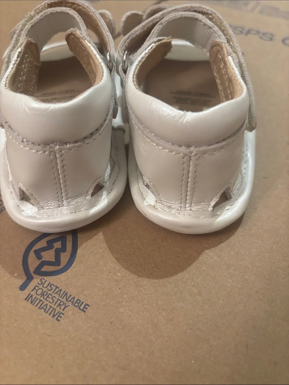 NWOT Old Soles Cream Cat Face Leather Sandals for Kids